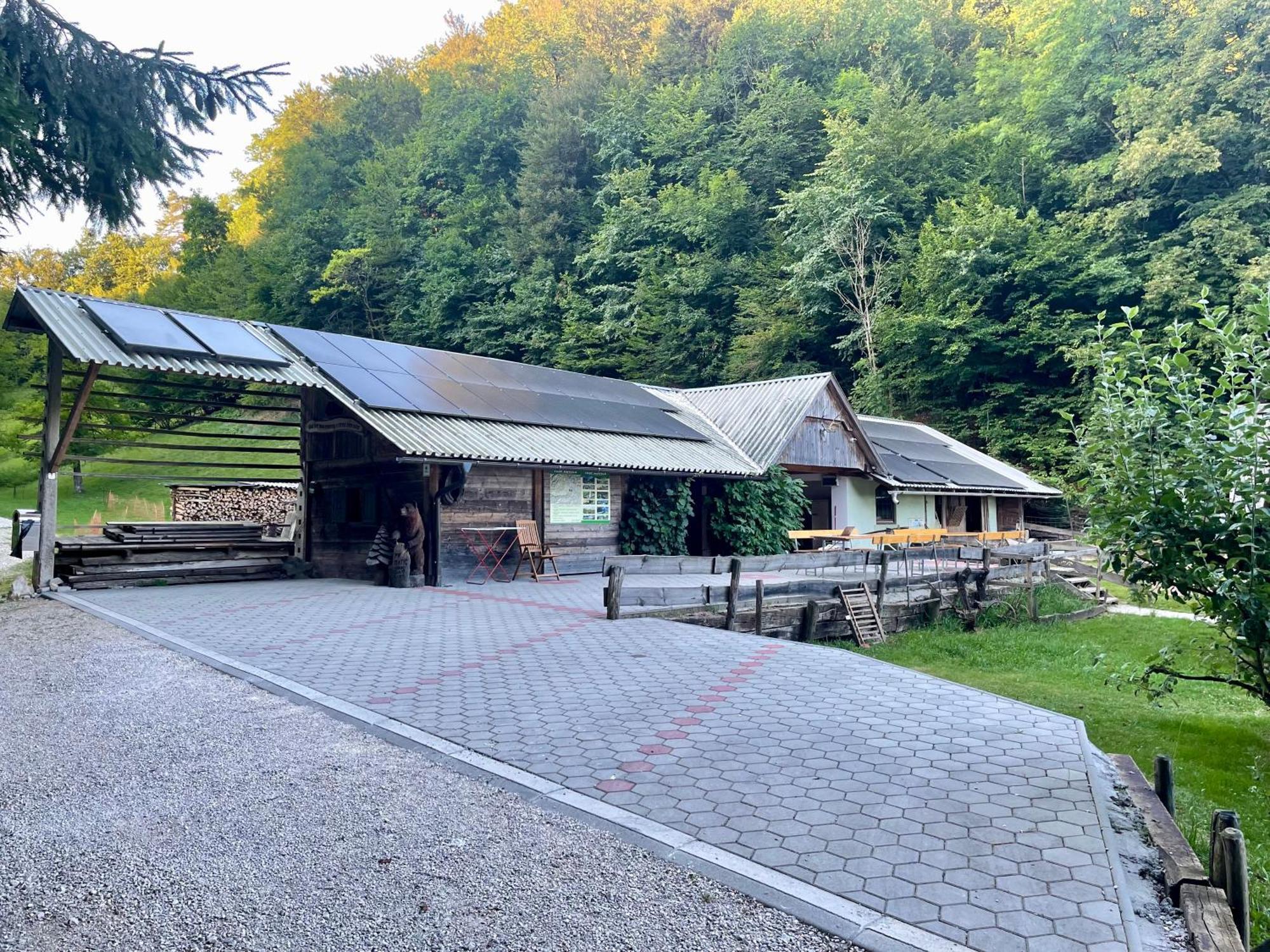Wooden Cabin Kamna Gorica Exterior photo